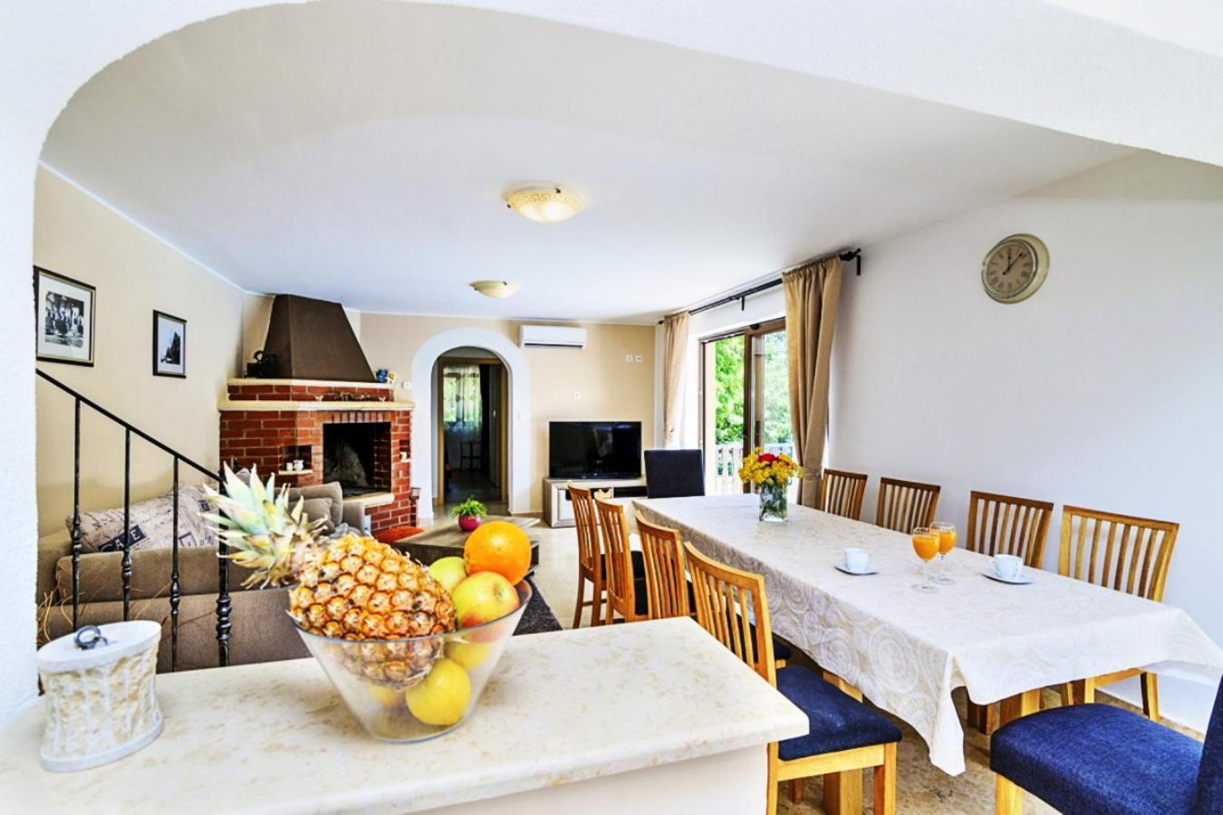Villa Ferlini In Central Istria With Private 10000 M2 Garden Svetvinčenat Exterior foto