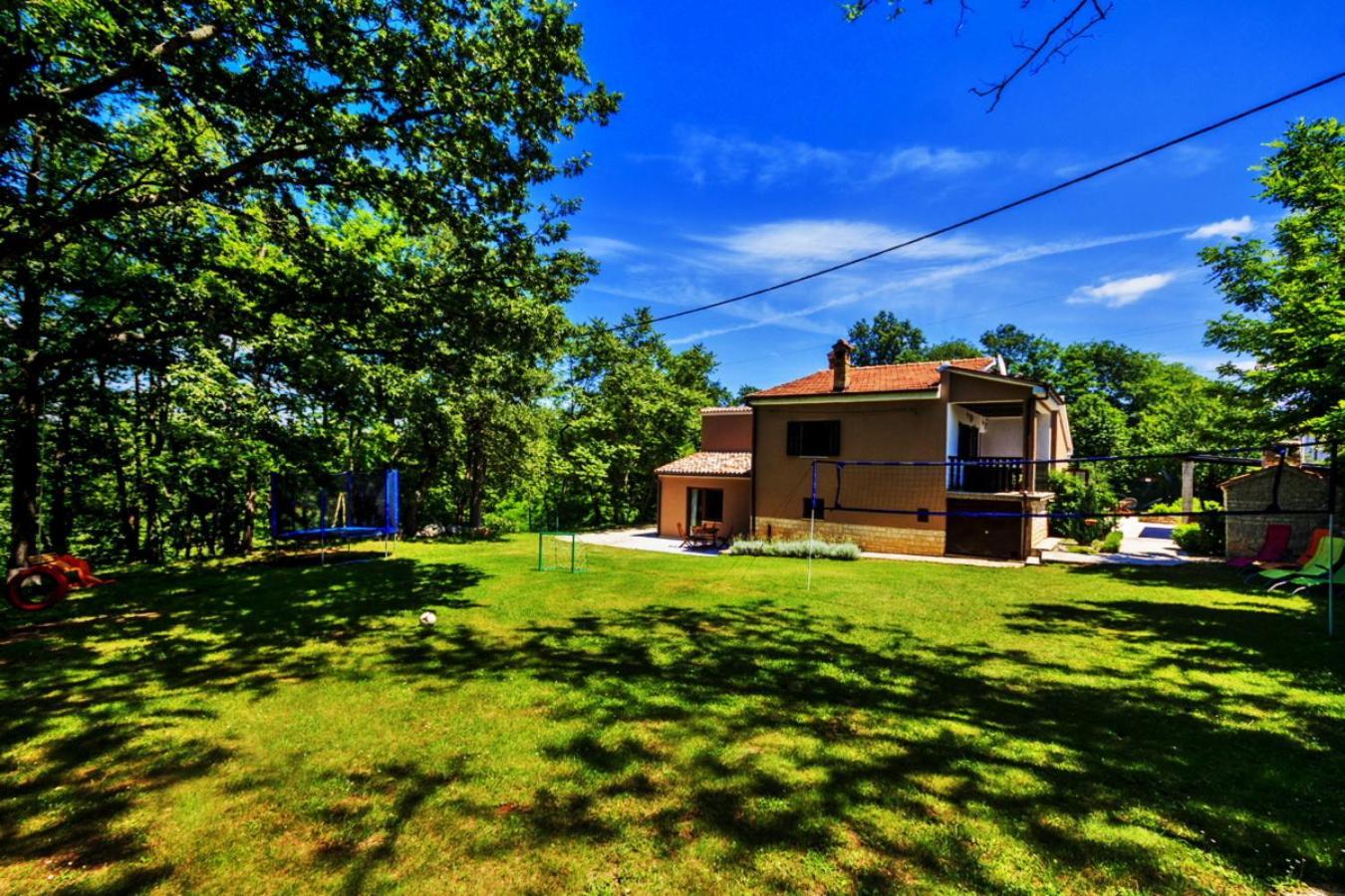 Villa Ferlini In Central Istria With Private 10000 M2 Garden Svetvinčenat Exterior foto